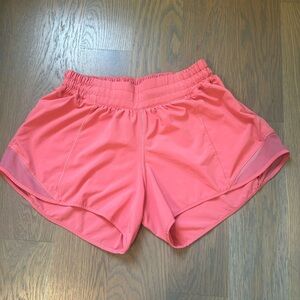 lululemon raspberry cream hotty hot shorts